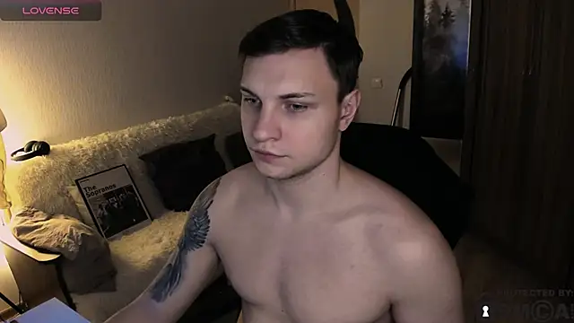 Snapshot of handsome_guy01 chatting on 23, 11, 2025 handsome guy01 online show from 23, 11, 2025