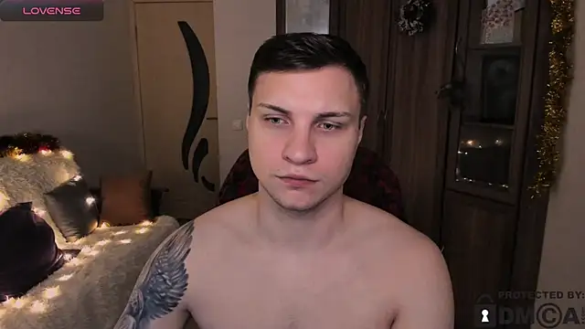 Snapshot of handsome_guy01 chatting on 28, 11, 2025 handsome guy01 online show from 28, 11, 2025