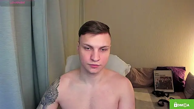 Snapshot of handsome_guy01 chatting on 19, 4, 2026 handsome guy01 online show from 19, 4, 2026