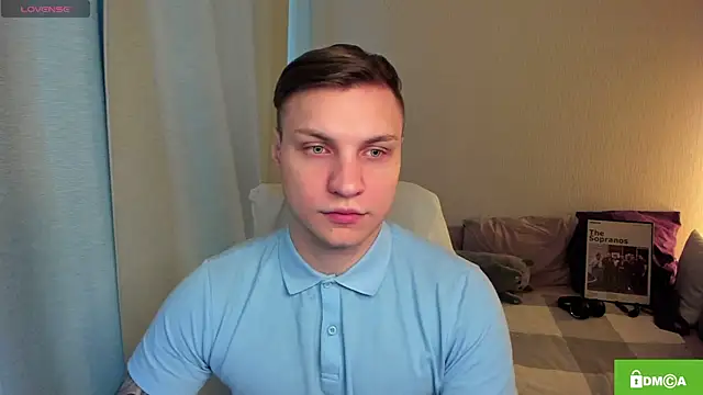 Snapshot of handsome_guy01 chatting on 28, 4, 2026 handsome guy01 online show from 28, 4, 2026