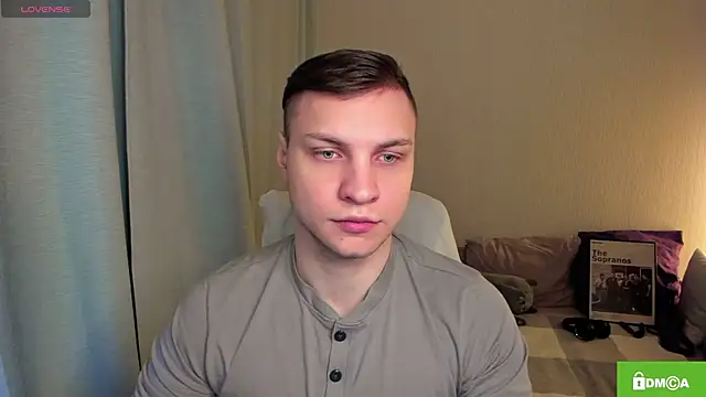 Snapshot of handsome_guy01 chatting on 30, 4, 2026 handsome guy01 online show from 30, 4, 2026