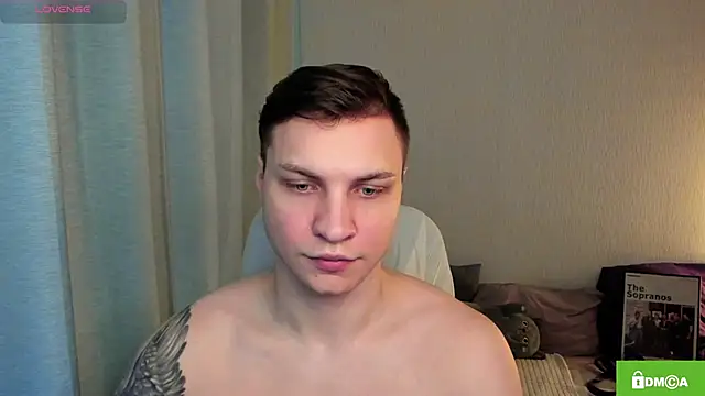 Snapshot of handsome_guy01 chatting on 18, 5, 2026 handsome guy01 online show from 18, 5, 2026