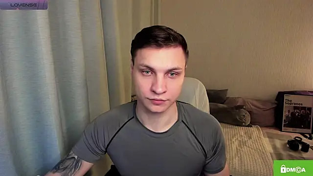 Snapshot of handsome_guy01 chatting on 21, 5, 2026 handsome guy01 online show from 21, 5, 2026