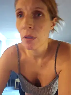 Lenchen  online show from 12, 11, 2025