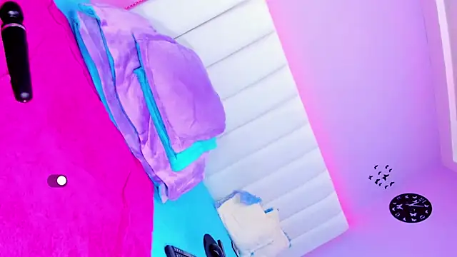 Snapshot of Rosettta-2 chatting on 4, 1, 2025 Rosettta-2 online show from 4, 1, 2025