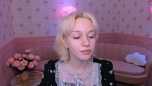 VelvetVixen155 online show from 5, 12, 2024