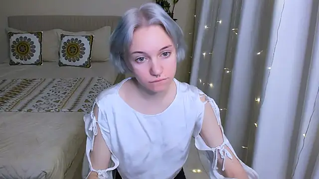 VelvetVixen155 online show from 4, 2, 2025