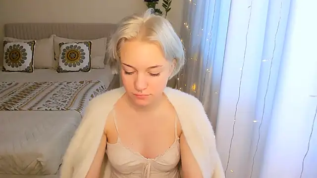 VelvetVixen155 online show from 7, 2, 2025