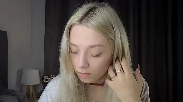 Snapshot of EngelFugler chatting on 14, 9, 2025 EngelFugler online show from 14, 9, 2025