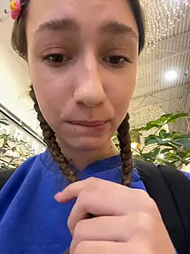 Lia  Love online show from 8, 12, 2024