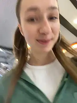 Lia  Love online show from 16, 12, 2024