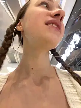 Lia  Love online show from 30, 12, 2024