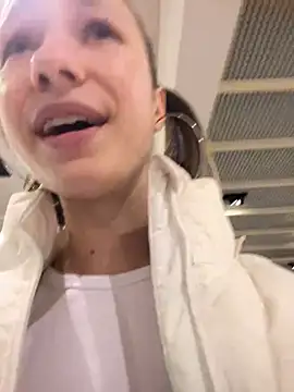 Lia  Love online show from 14, 3, 2025