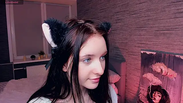 MerylHedley online show from 13, 12, 2024