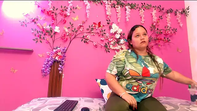 Snapshot of analdeepalejandra18 chatting on 7, 11, 2025 analdeepalejandra18 online show from 7, 11, 2025