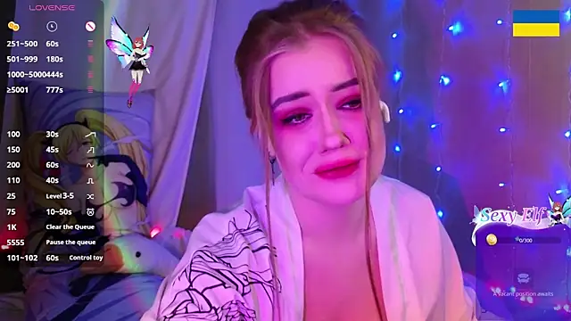 Snapshot of RedVelveten chatting on 2, 2, 2025 RedVelveten online show from 2, 2, 2025