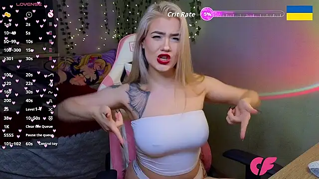 Snapshot of RedVelveten chatting on 15, 11, 2025 RedVelveten online show from 15, 11, 2025