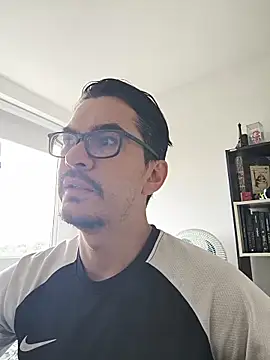 Cam Sorrento online show from 17, 4, 2026