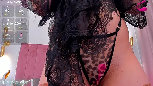 Mayzzie online show from 2, 3, 2025