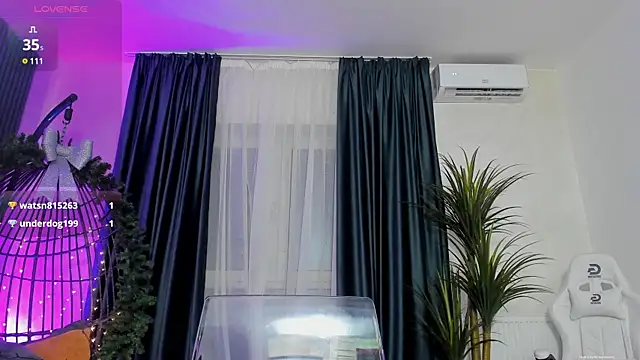 Snapshot of Milla_Heart chatting on 13, 1, 2025 Milla Heart online show from 13, 1, 2025