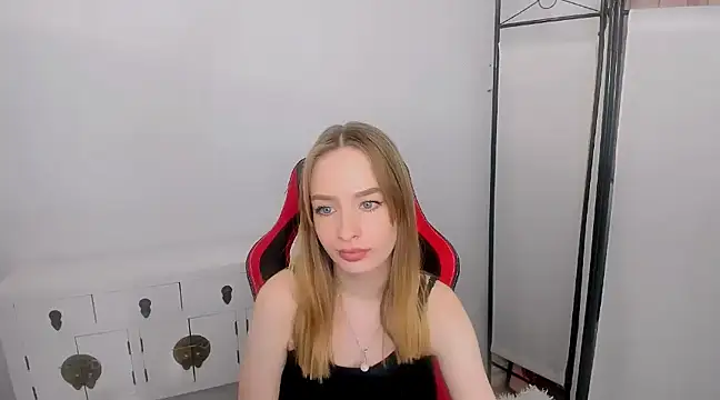 Snapshot of LilaGold chatting on 28, 1, 2025 LilaGold online show from 28, 1, 2025