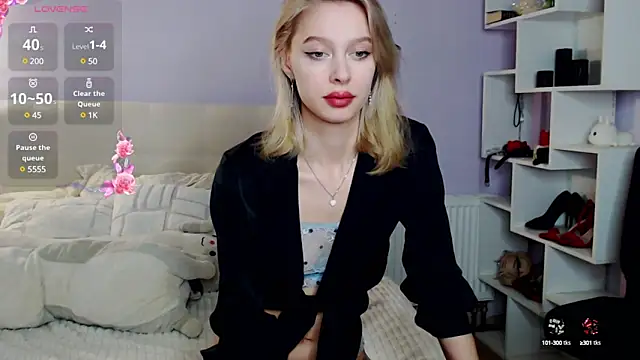White Lioness online show from 2, 12, 2024