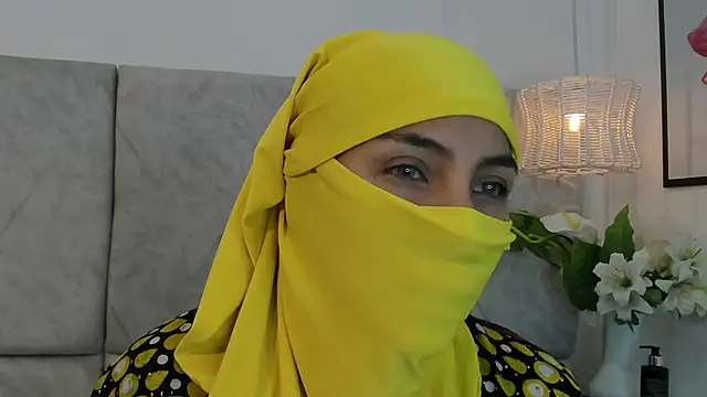 naomiii   online show from 13, 11, 2025