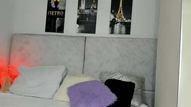 naomiii   online show from 5, 6, 2026