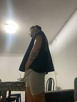 Snapshot of LCarreraa chatting on 1, 3, 2025 LCarreraa online show from 1, 3, 2025