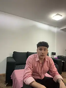 LCarreraa online show from 4, 8, 2026