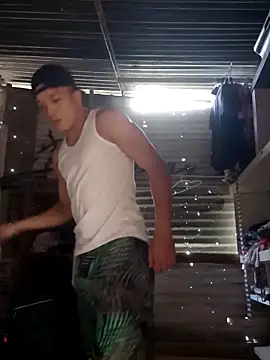 Snapshot of tayson_ chatting on 15, 10, 2025 tayson online show from 15, 10, 2025