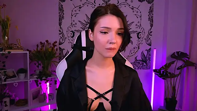 EmmaKeam online show from 16, 3, 2025