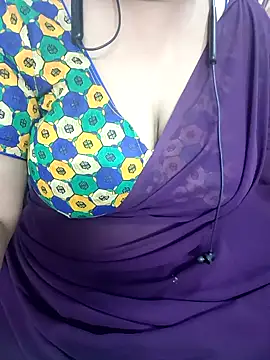 Snapshot of Yours_Radika chatting on 24, 12, 2024 Yours Radika online show from 24, 12, 2024