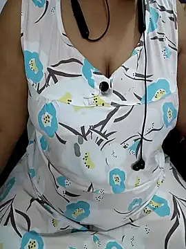 Snapshot of Yours_Radika chatting on 20, 1, 2025 Yours Radika online show from 20, 1, 2025