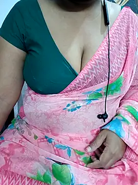 Snapshot of Yours_Radika chatting on 4, 3, 2025 Yours Radika online show from 4, 3, 2025