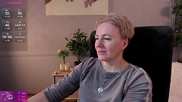 Nika Smit online show from 14, 12, 2024