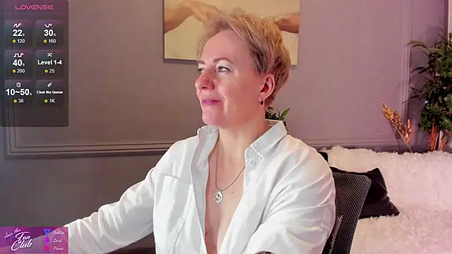 Nika Smit online show from 4, 1, 2025