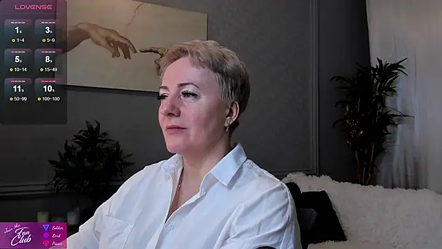 Nika Smit online show from 1, 3, 2025