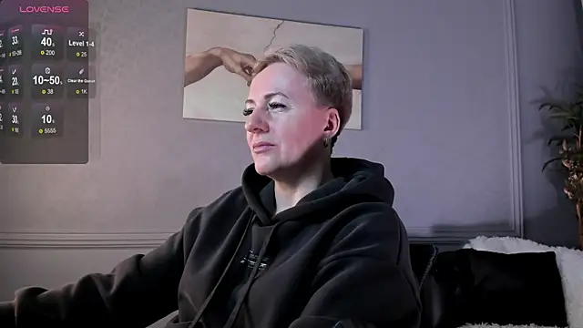 Nika Smit online show from 4, 3, 2025