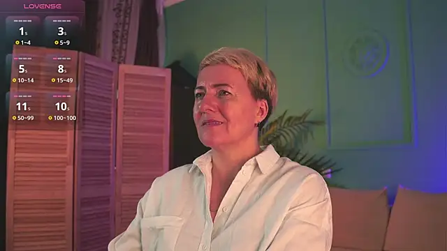 Nika Smit online show from 7, 11, 2025