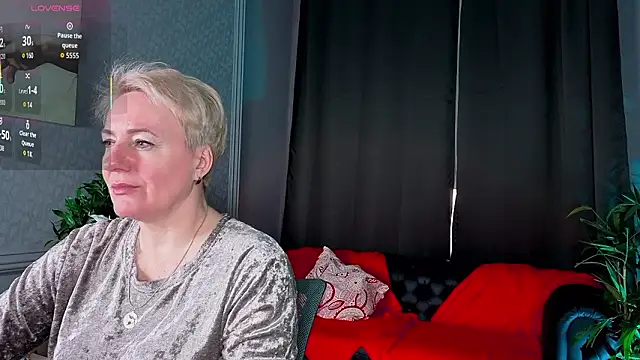 Nika Smit online show from 13, 2, 2026