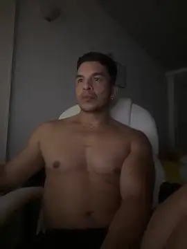 estebandelouis online show from 28, 1, 2025