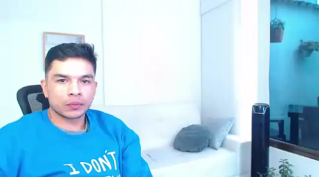 estebandelouis online show from 18, 2, 2025