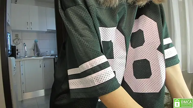 Anahi1993 online show from 8, 4, 2026