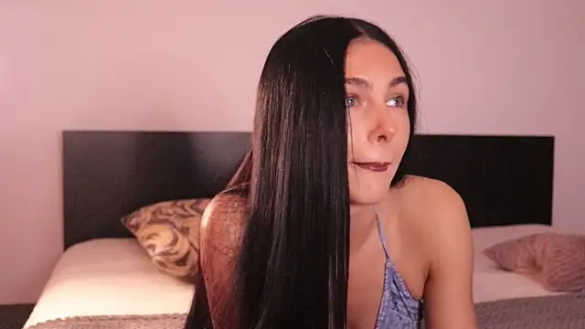 IvyKaelani online show from 23, 10, 2025