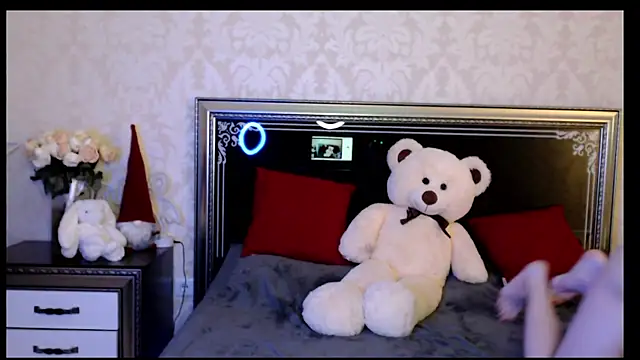 NancyLovee  online show from 17, 1, 2025