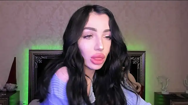 NancyLovee  online show from 20, 3, 2025