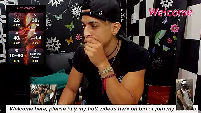 Snapshot of MikeRose94 chatting on 27, 9, 2025 MikeRose94 online show from 27, 9, 2025