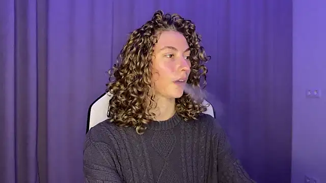 lady curls online show from 5, 12, 2024