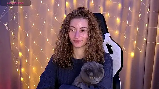 lady curls online show from 8, 1, 2025